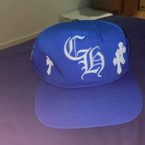 Chrome hearts keps - Köpte denna av en kompis använt den ett tag och fått mycket komplimanger. Ser iaf äkta ut från bilderna jag har jämfört 