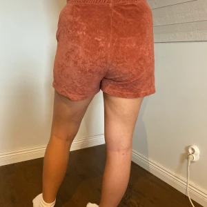 Mysskorts i handukstyg - Fina och sköna skott från bik bok . Som tyvärr inte används! 💛