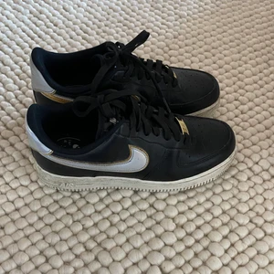 Nike Air Force - Coola Nike Air Force. Köpta i USA. *Köparen står för frakt.