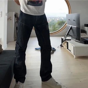 G star byxor - Tjena! Säljer ett par g star byxor, säljer då dem inte passade. 