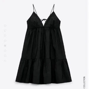 Klänning  - Slutsåld och passar mig som är en S 