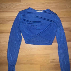 Na-kd, chiquelle  - Tröjor från olika märken. Säljer tröjorna 100 kr styck 