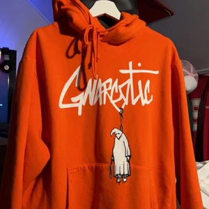 Gnarcotic hoodie  - Gnarcotic hanging klansmen hoodie orange, använd ett fåtal gånger. Väldigt bra skick. HMU för fler bilder eller frågor😄