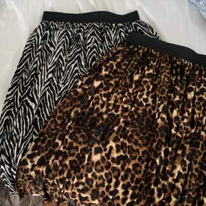2st kjolar i storlek S. En med zebramönster och en med leopardmönster. Använda men i gott skick. Köpta för 150kr st men vill gärna bli av med dom så säljer båda för 100kr totalt.