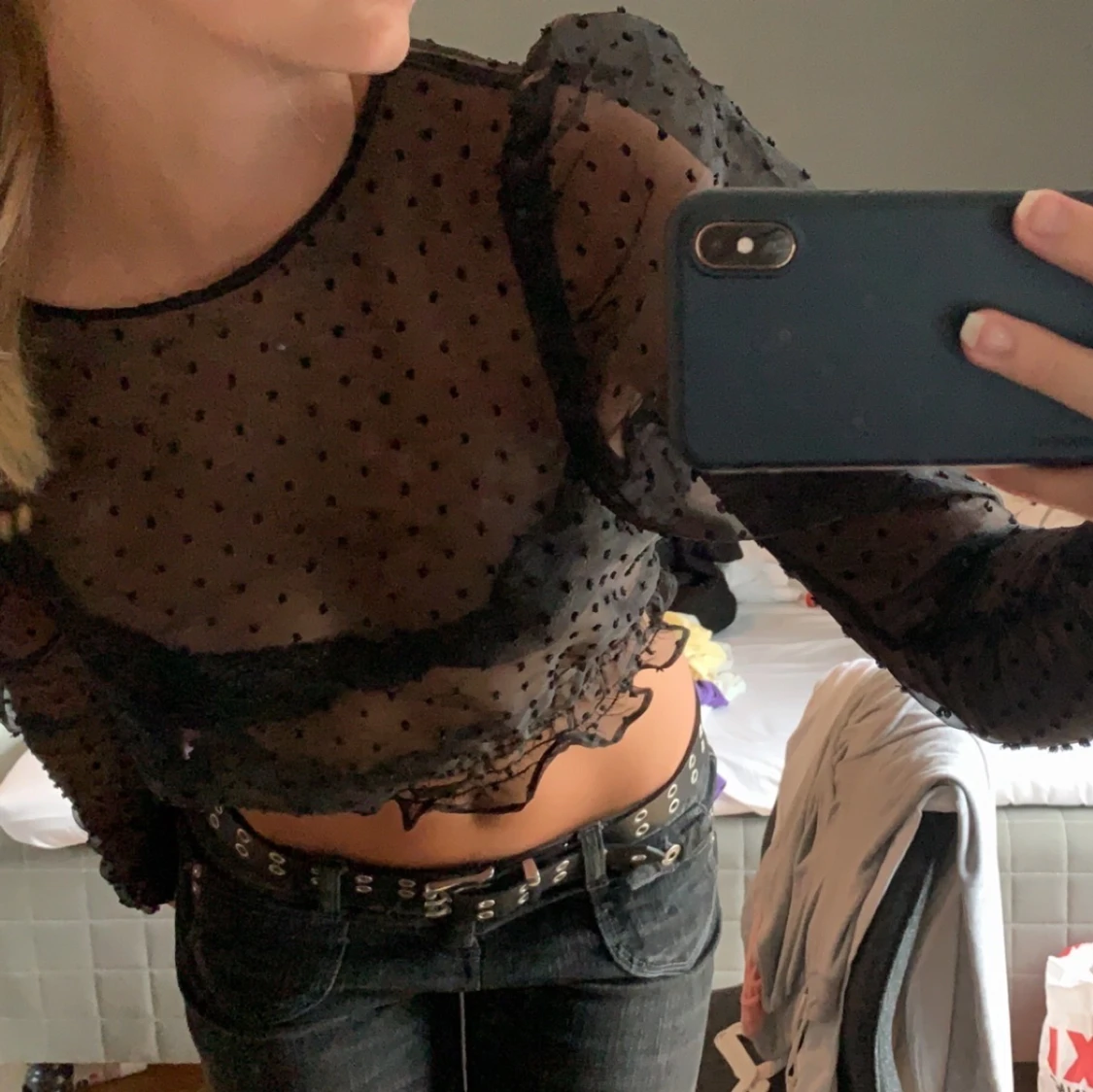 Genomskinlig festtopp