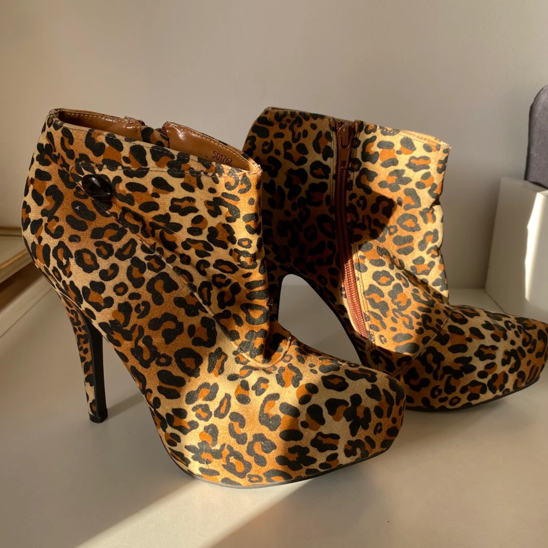 Charlotte Russe klackar  - 90