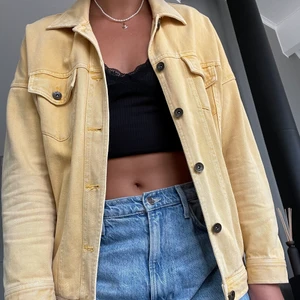 Jeansjacka - Fin och somrig jeansjacka i storlek s💛
