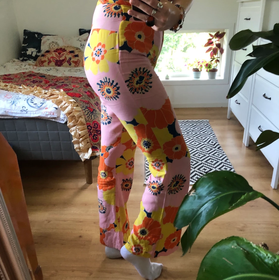 Blommiga byxor från Zara - 90