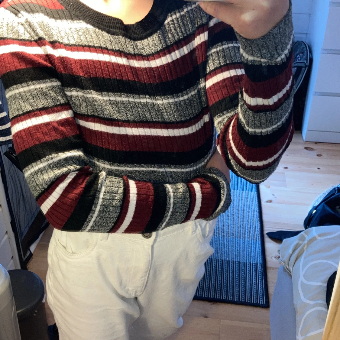 Randig tröja från 𝗛&𝗠 strl XS - 91