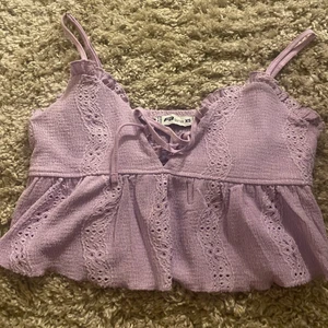 Topp - Söt topp. Aldrig använd då jag tyckte den var för liten för mig.