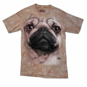 T-Shirt  - Tie dye t-shirt, Bara använd en gång, Med mops motiv 