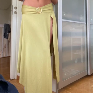 Jaded London skirt - Oanvänd är Skit snygg kjol som tyvärr var för liten (har på mig en större storlek på bilden)