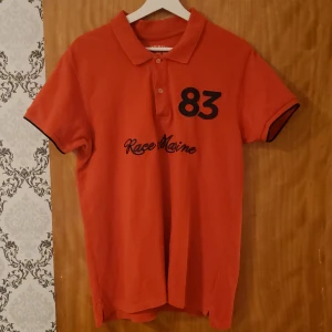 Pike tröja  - Enbart använd 2 gånger, men eftersom den bara hönger i garderoben så kanske någon annan har mer nytta av den.