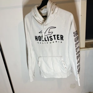 Hollister hoodie vit - Storlek S/M