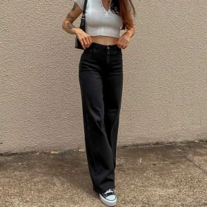 Yoko jeans  - Säljer nu dessa ( lånade första bilder ) Yoko jeans från monki. Storlek 26/Xs 