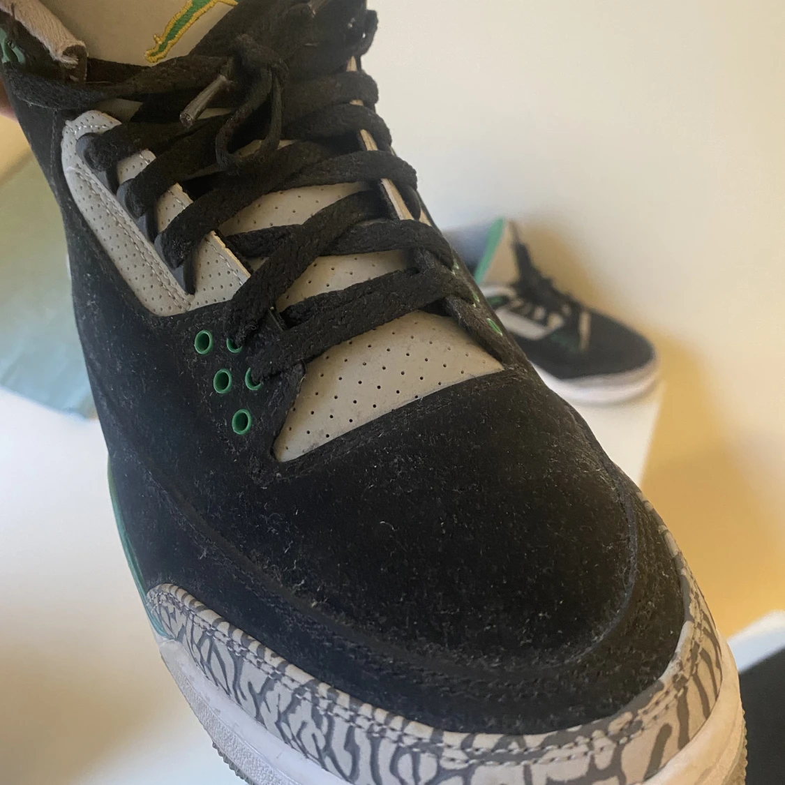 Jordan 3 Retro Pine Green - 91