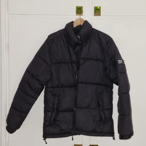 Puffer jacket - En dunjacka från zara som jag använde under förra vintern. Kan säöja fen billigare om det går lätt.