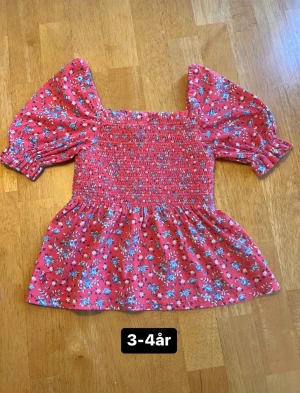 RL - Barnkläder från Ralp Lauren Storlek på bild. Felfria