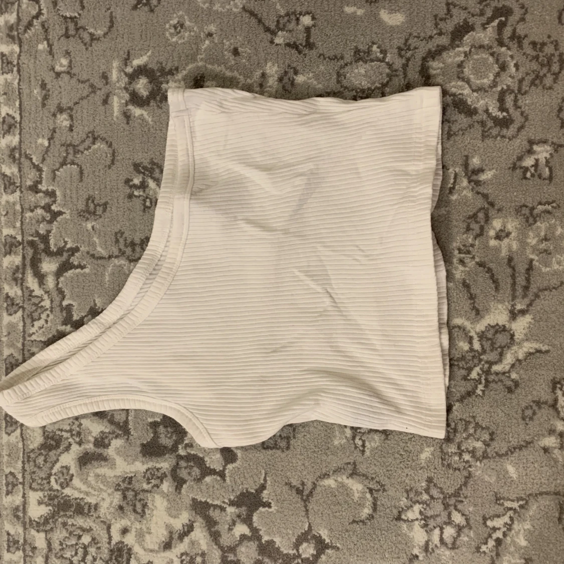 3 olika toppar -100kr - 91