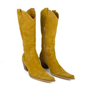 Vintage 90s 00s Y2K Angela C real leather suede pointy toe mid calf cowboy boots in mustard yellow. Few minor marks, scuffs and scratches. Label: 38, fit true to size 38. Ask for full description. No returns.