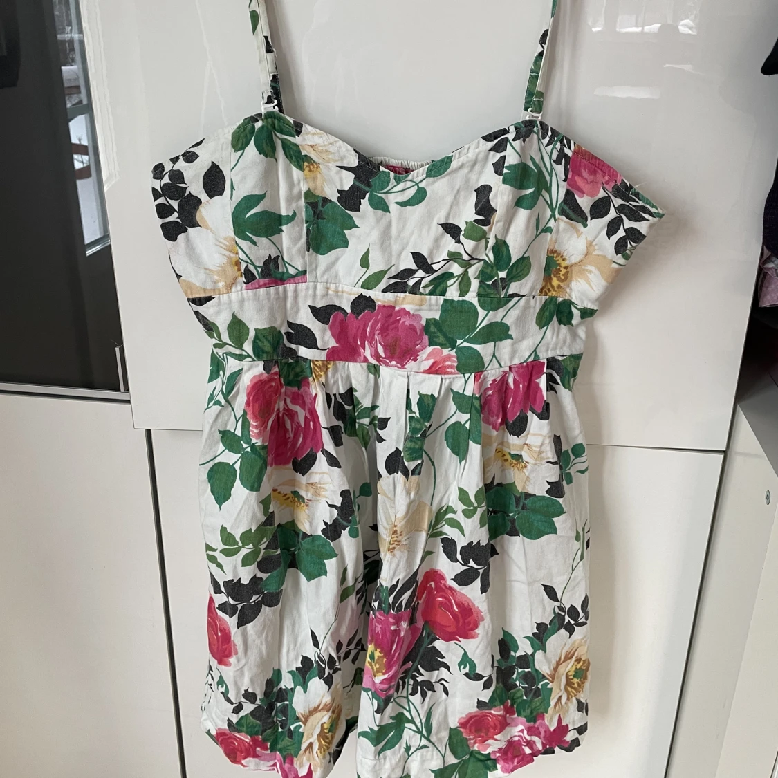 Sommar klänning blommig mjuk