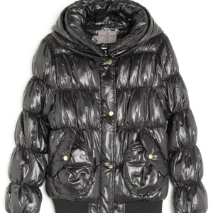 Jacka vera moda  - Jacka köpt för jätte längesedan. Knappt använd. Skick 4.5/5 Storlek L skulle säga att den passar mer M.  Frakt 110kr om jackan ej köps genom Plick. 