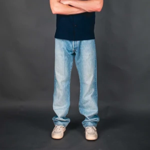 Levis 501 - Sköna vintage jeans, jag är 177 och har dom med ett skärp