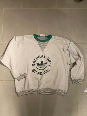 Adidas sweatshirt  - Fint vintage skick 