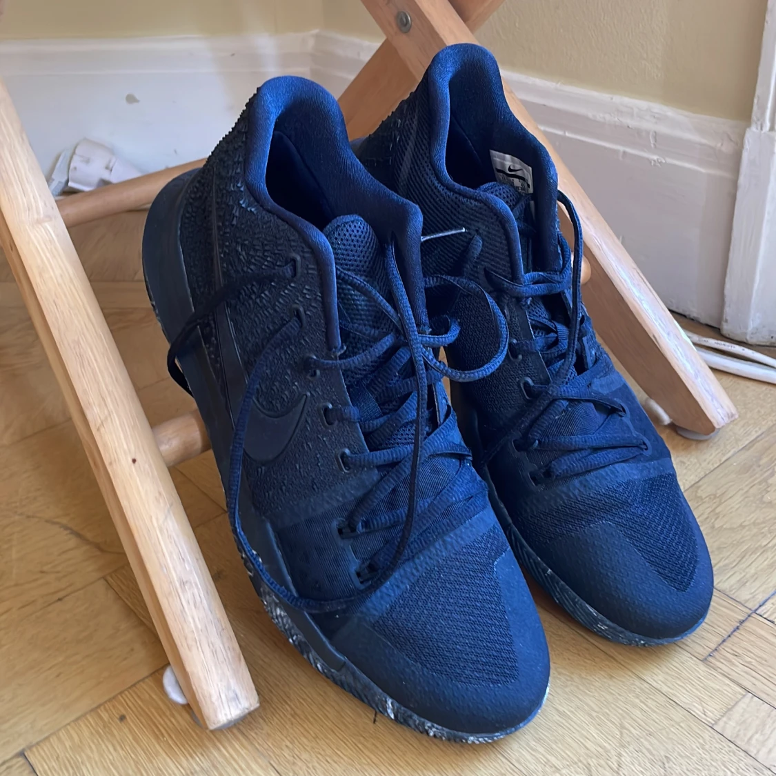 Nike Kyrie Signature - 91