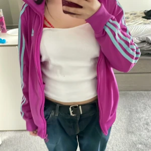 adidas kofta - skit snygg lila adidas kofta 😋💋