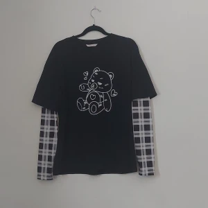 Tröja - Snygg tröja, köpt second hand. 