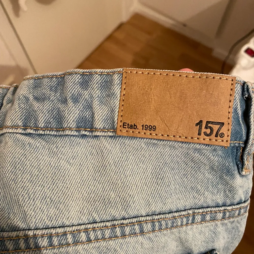 Helt nya oanvända baggy jeans från lager 157. Säljer för 200-250kr. Passar även för dom som har storlek S. Jeans & Byxor.
