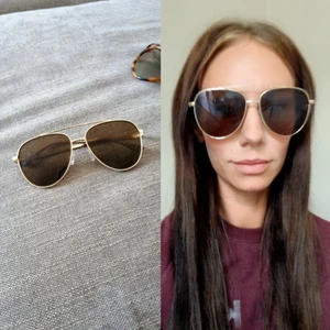 Solglasögon - 50 kr/par