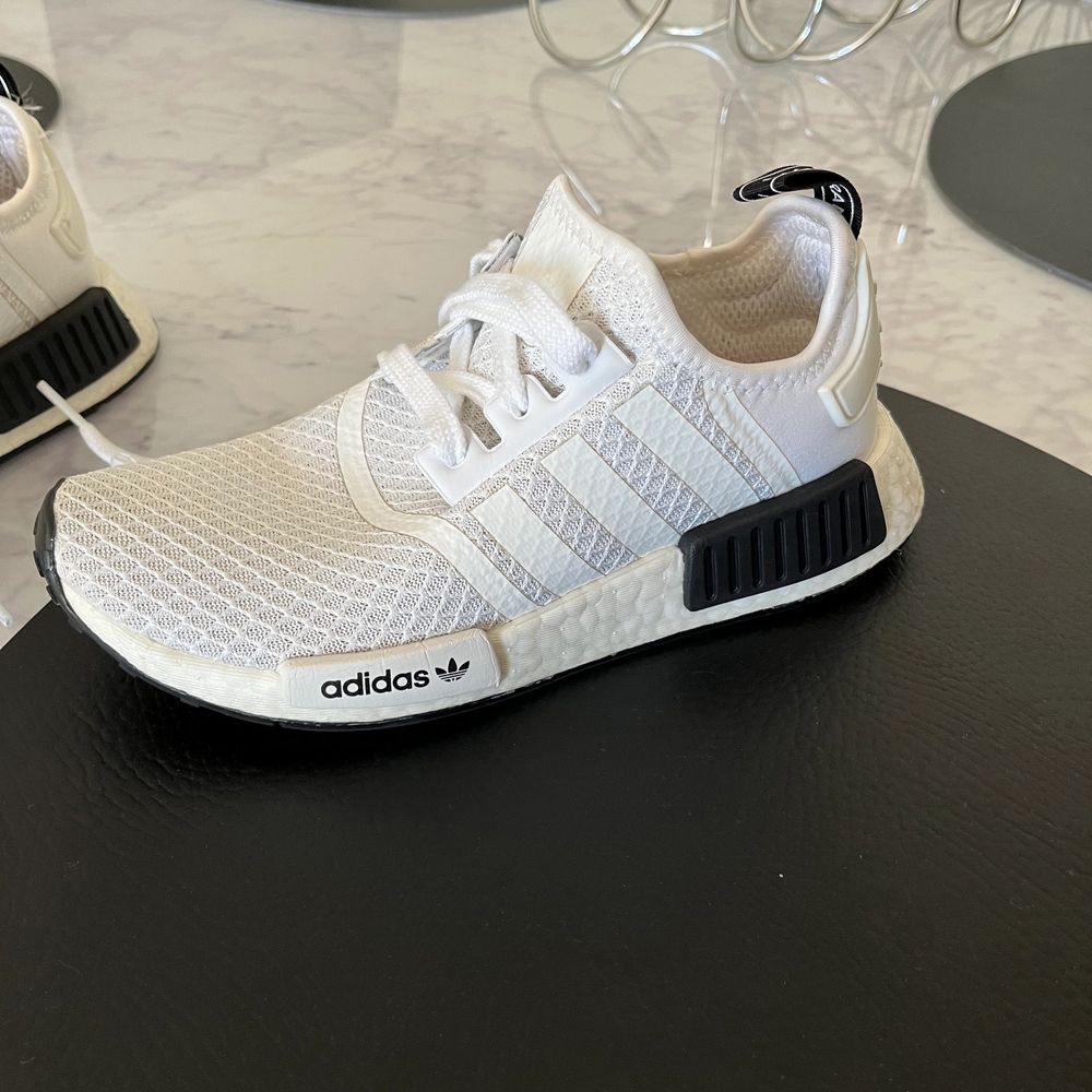 Vit Adidas NMD Skor Plick Second Hand