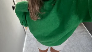 Grön stickad tröja  - Stickad tröja från zara.💚, frakt tillkommer 