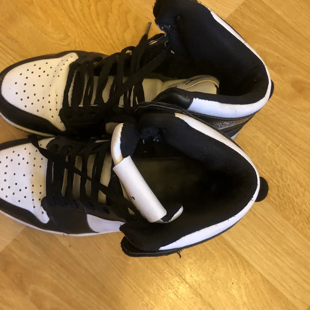 Nike Jordan 1. Skor.