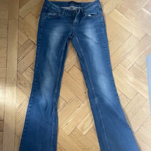 snygga jeans - ett par only jeans som är skor snygga men jag får ingen användning av dom