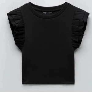 Zara topp - Jätte söt topp  från zara som ej kommer till användning längre💕