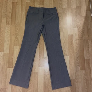 Utsvängda byxor stl S - De är köpta i USA och har aldrig använts🥰