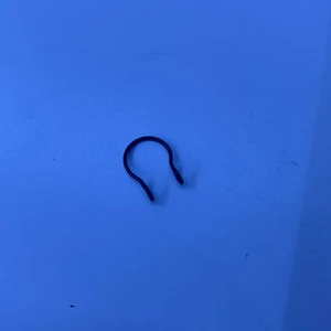 fake septum - 2 st olika fake septums från shein, aldrig använt för har en riktig. bra skick 15kr styck