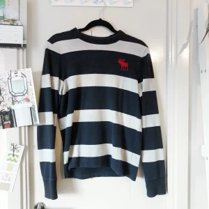 Abercrombie & Fitch / Tröja / Randig / Strl S - Fint använt skick
