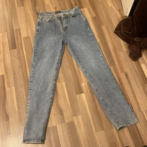 Byxor från plt  - Aldrig använt de! Köpte i fel storlek och hann inte returnera de! 