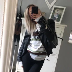 Skinnjacka - Skinnjacka från Chiquelle, använd 4-5 gånger. 