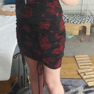 Jätte snygg klänning! - Säljer denna fina klänningen, använda 2 gånger!👍❤️