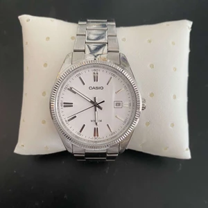 Klocka - Använd ett par gånger