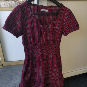 Klänning - Från harriet i storlek m men lite mindre i storleken så passar också på s inte så nu men använd få tal gånger 