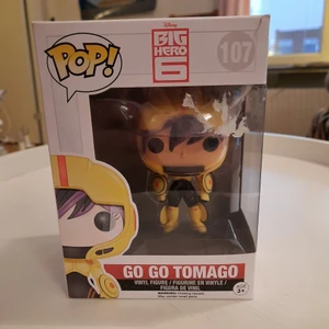 Go Go Tomago Pop - Go Go Tomago från Big Hero 6. Lådan har tidigare öppnats och har ett rivmärke i övre högra hörnet, klistret på fönstret är från en prislapp, skriv om du vill se fler detaljer. Kan hämtas i Stockholm :)
