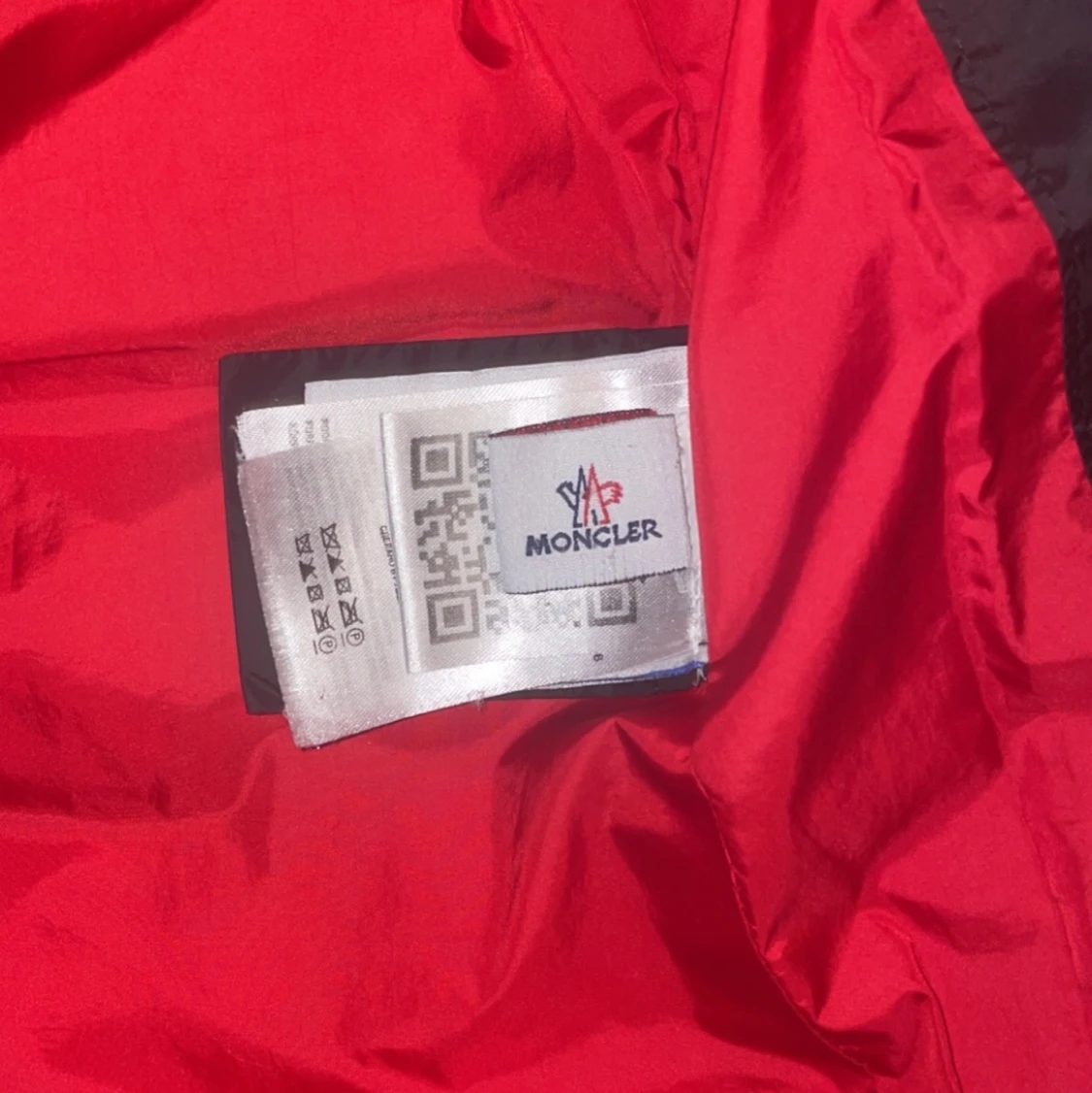 Moncler väst  - 91