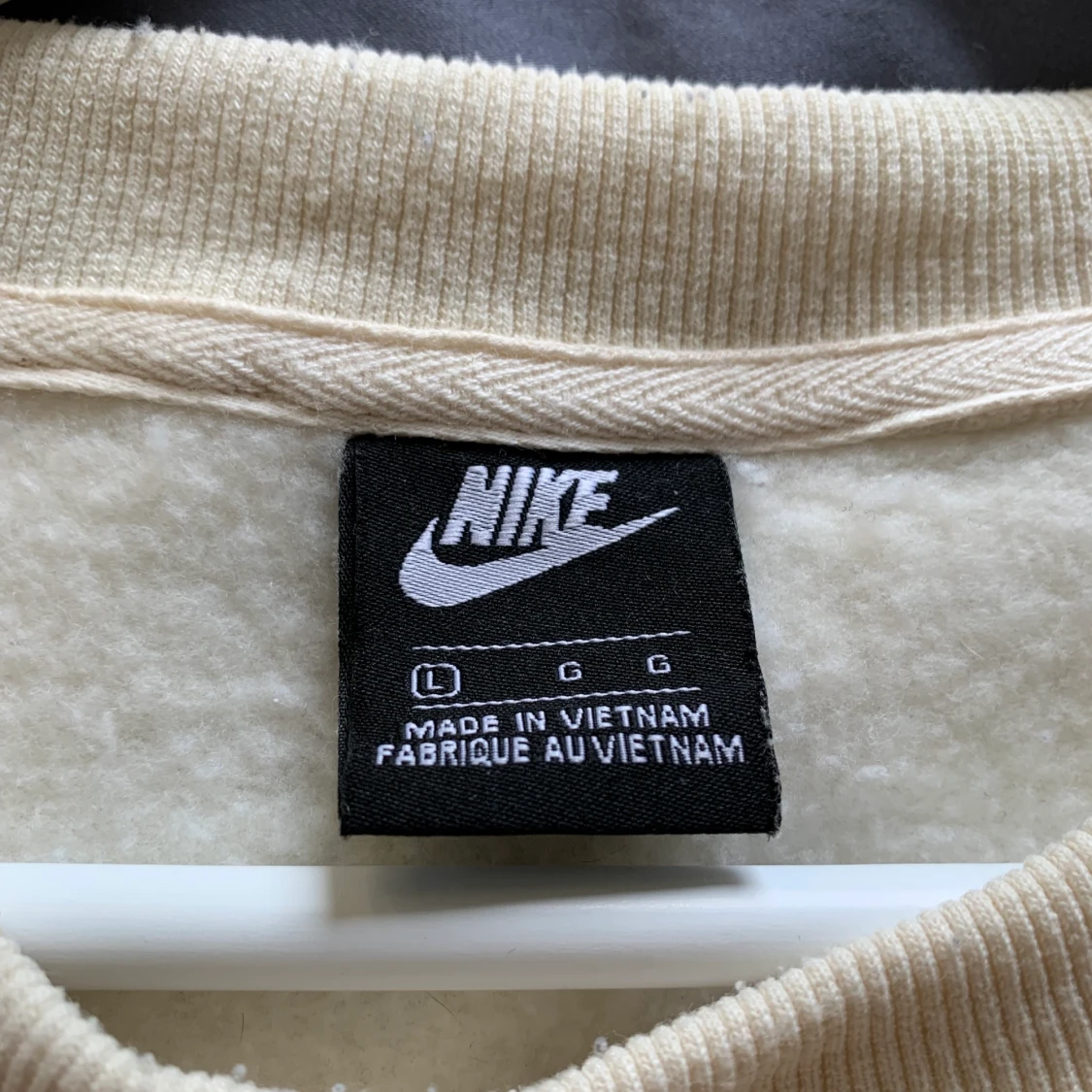 Nike beige sweatshirt - 91