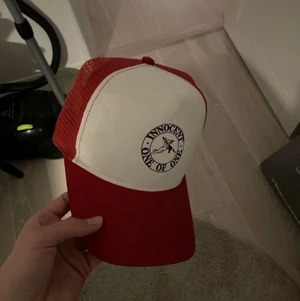 One of one keps - Skick 8,5/10 köpt nyligen sitter bra (äkta!)